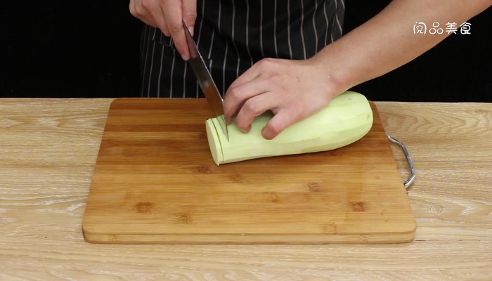 鱼香茄饼做法步骤：2