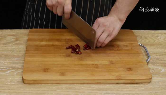 干煸大头菜做法步骤：3