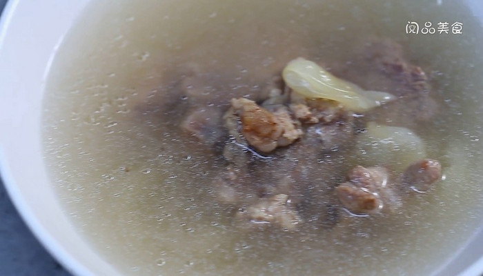 鱼胶排骨汤做法步骤：3
