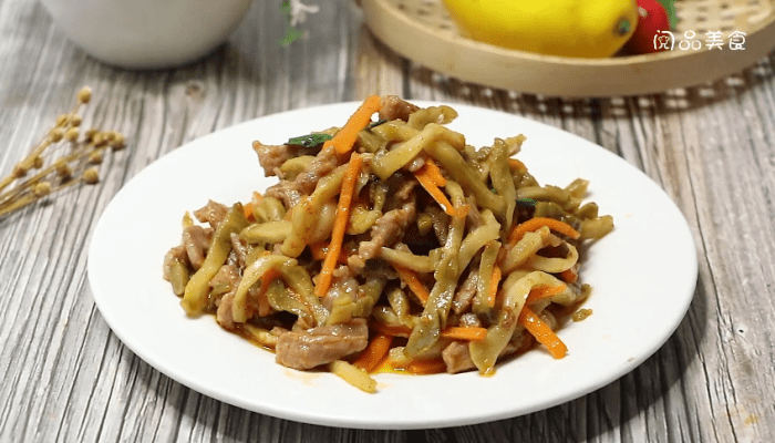 榨菜炒肉丝做法步骤：9