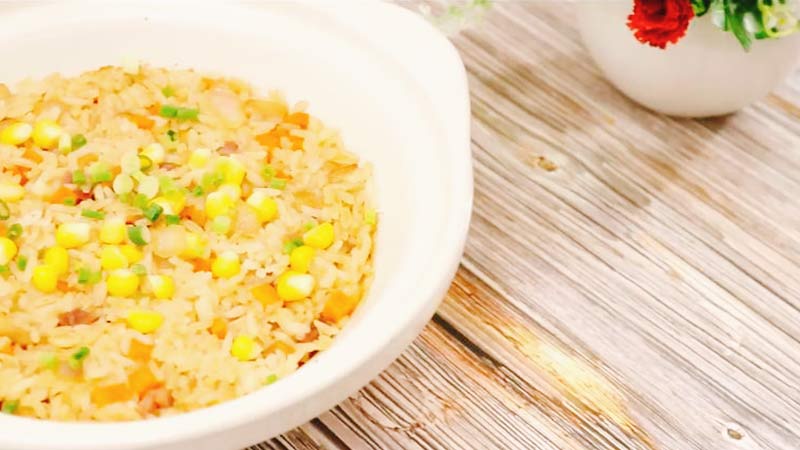 金华火腿蘑菇焖饭