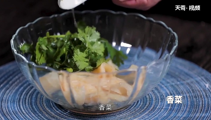 凉拌皮肚做法步骤：6