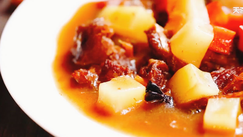 牛肉炖土豆