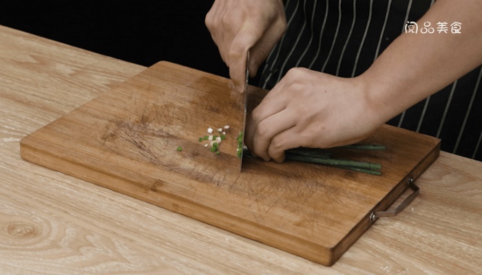 肉末胡萝卜丝做法步骤：4