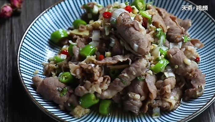 蒜泥肥牛做法步骤：10