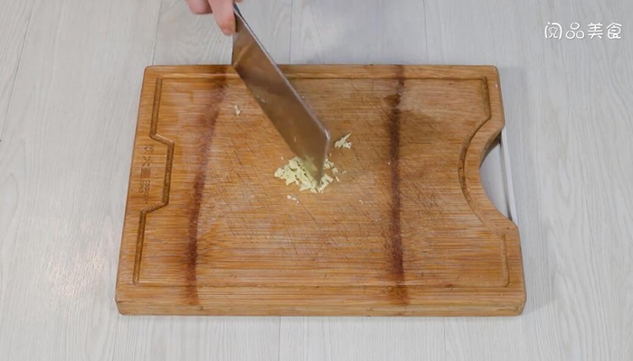 土豆肉丁焖饭做法步骤：5