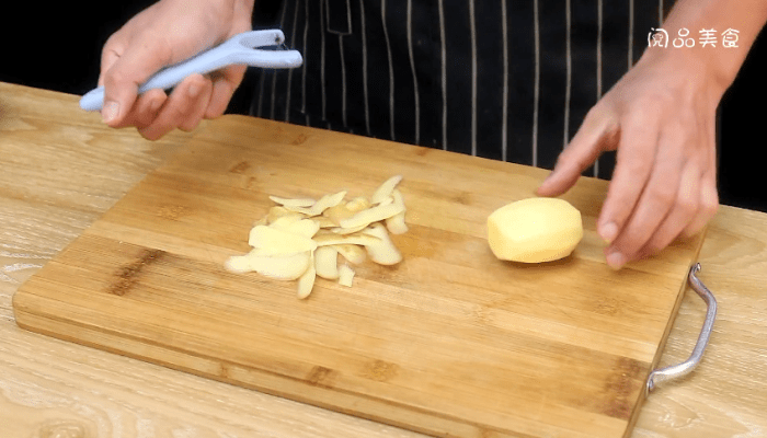 五彩焖饭做法步骤：6